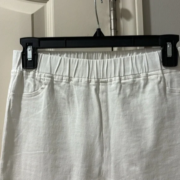 Umgee white cotton flair leg pull on pants - Picture 3 of 8